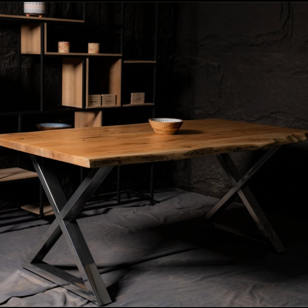 Table Chris en bois de chêne | Collection Forme