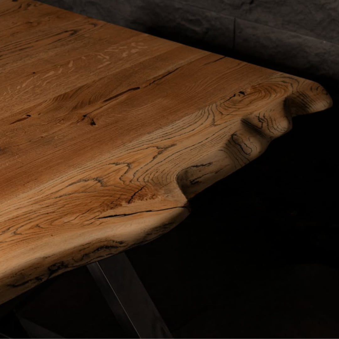 Table Chris en bois de chêne | Collection Forme