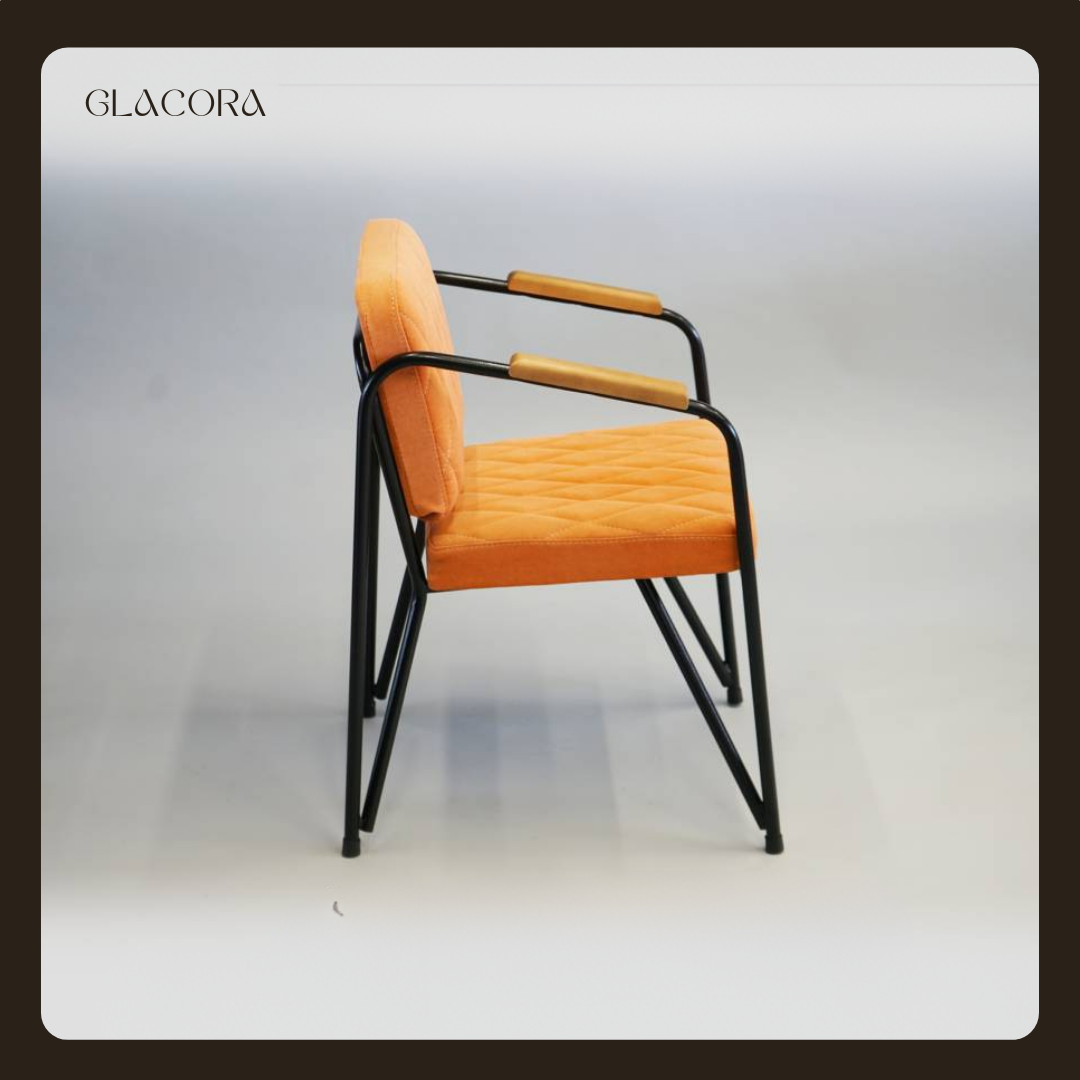 Maya | Design rétro-industriel